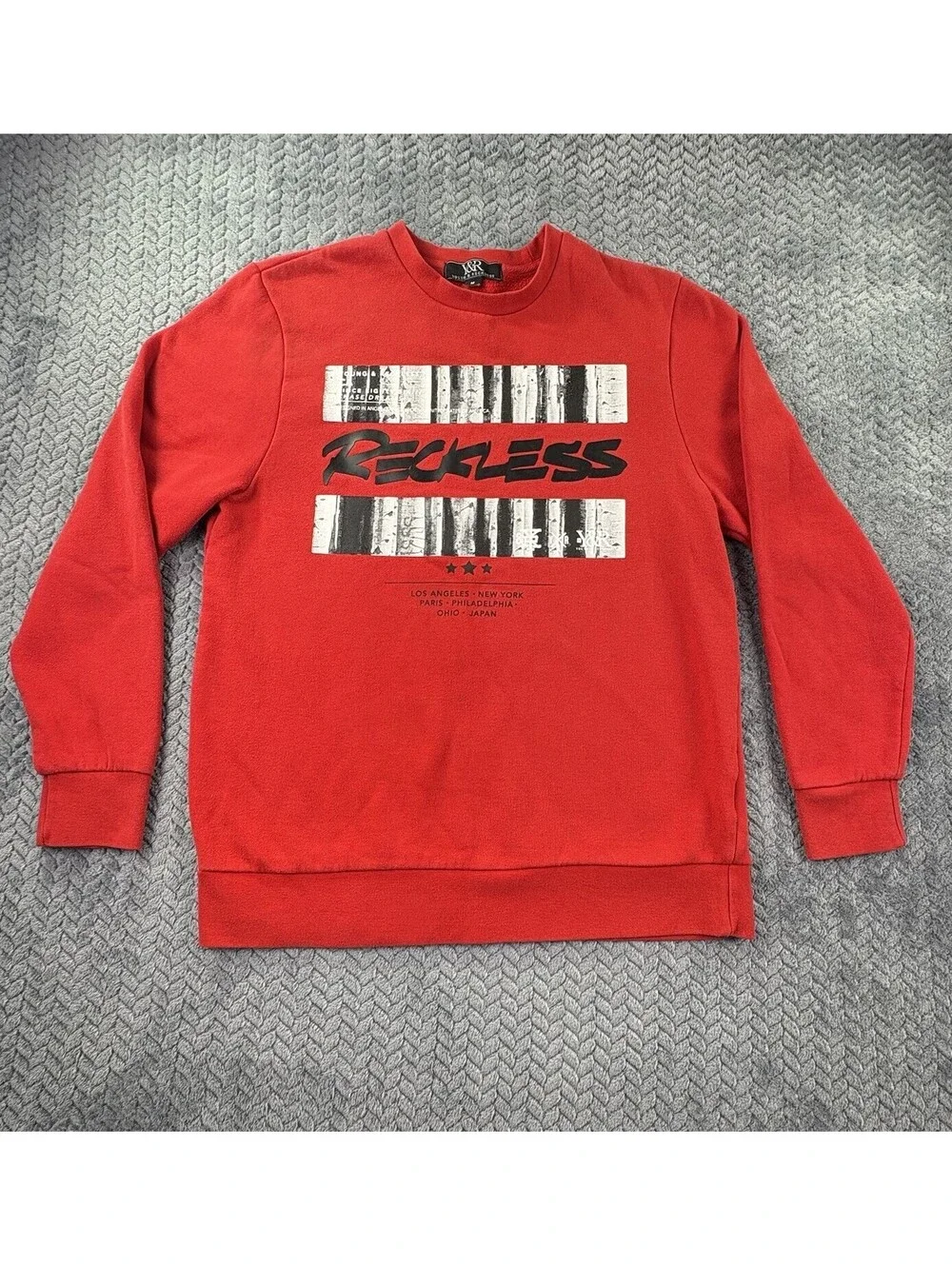 Young & Reckless Red Sweat Shirt Size Medium (0081)